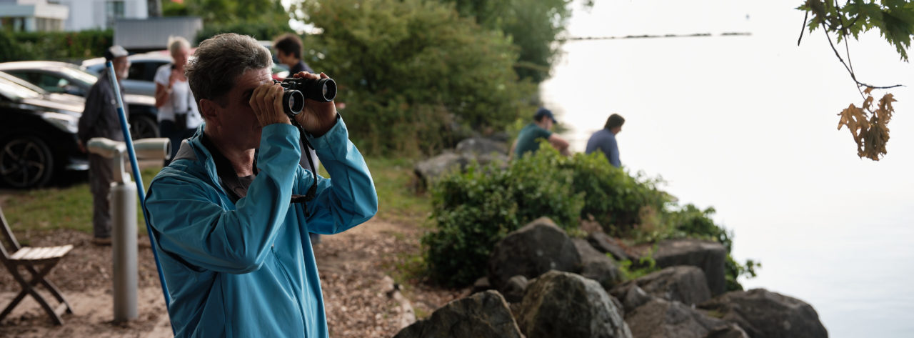 Photo d'un observateur à l'ile aux oiseaux de Préverenges
